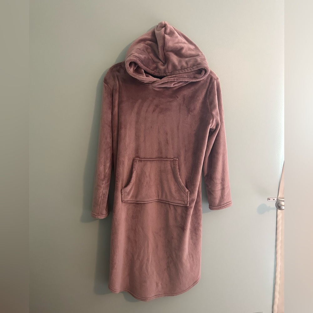 COZY SNUGGIE LIKE ONESIE SLEEPWARE